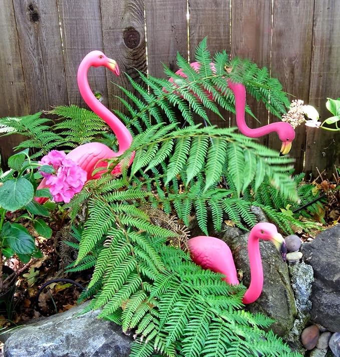 GiftExpress Pink Flamingos Yard Decorations - 12 Pack Small 14" Tall Plastic Flamingo Statue w/Metal Stakes - Lawn Ornaments & Garden Decor for Outdoor Parties