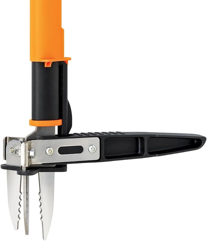 Fiskars 3-Claw Stand Up Weed Puller Tool, Gardening Hand Weeding Tool with 39" Long Ergonomic Handle with Easy-Eject Mechanism