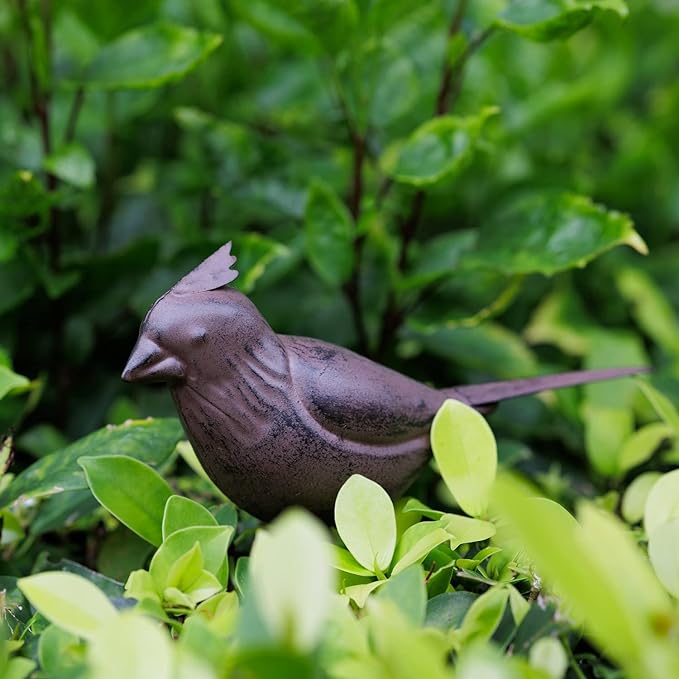 Decorative Small Nostalgia Style Cute Bird Art Iron Sculpture Figurine Home & Office & Garden Decoration, Rust/Brown (Cardinal Bird)