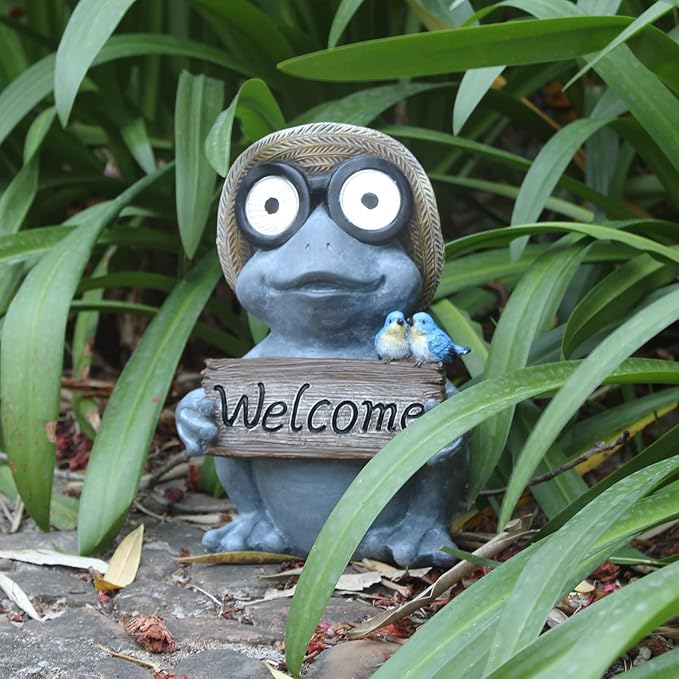 Garden Statue of Frog with Solar Light Eyes,Solar Decor Frog Outdoor Decorations,Frogs Figurine for Patio, Balcony, Yard, Lawn Ornament,Perfect Garden Gift,9.72inch