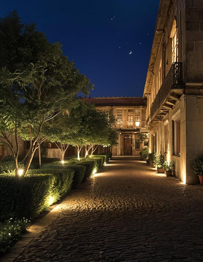 Dusk to Dawn Outdoor LED Spotlight, Outdoor Landscape Lighting with Photocell Sensor, 3000K Warm White Waterproof Spot Lights for Yard Flag Pole House Garden Tree(2 Pack)