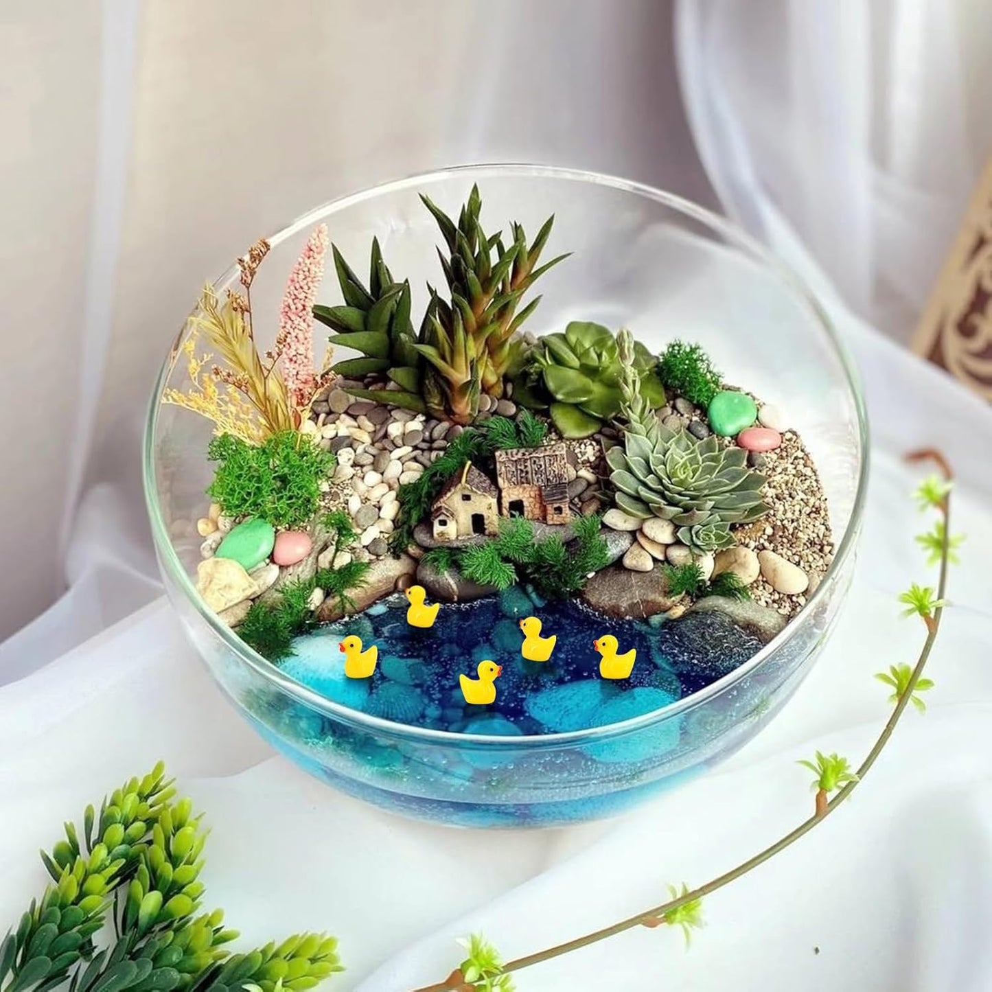 100pcs Mini Resin Ducks Bulk, Yellow Tiny Ducks 100 Pack for Miniature Fairy Garden Landscape Dollhouse Accessories, Small Bulk Micro Resin Ducks for Cake Decoration DIY Crafts