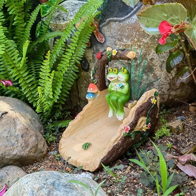 Frogs On The Swing Gutter Guardian Rain Downspout, Animals Outdoor Statue Gutter Downspout Extension Garden Decoration, Downspout Extender Diverter Splash Block for Courtyard and Patio